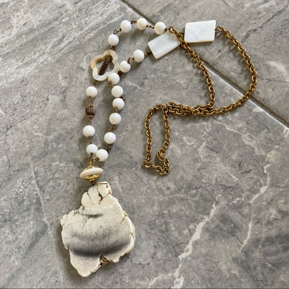 White and Gold Large Stone Necklace - Picture 7 of 10